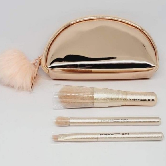 MAC Cosmetics Other - Mac Snowball Mini Brush Kit With Bag